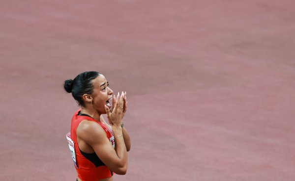 扬帆配资 和世界顶尖差距这么大，吴艳妮凭什么这么火？